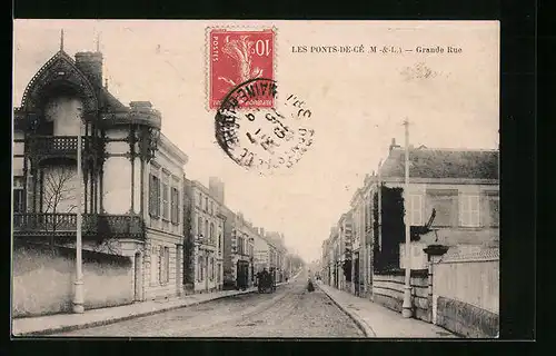 AK Les Ponts-de-Cé, Grande Rue, Strassenpartie