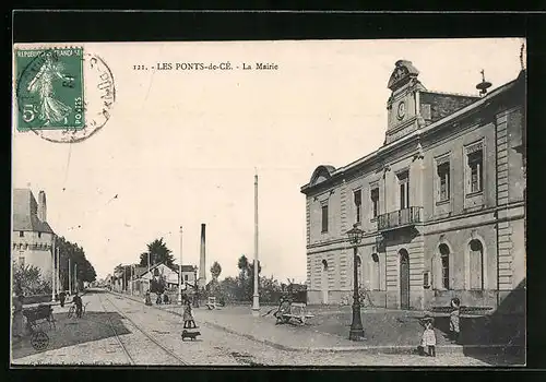 AK Les Ponts-de-Cé, La Mairie