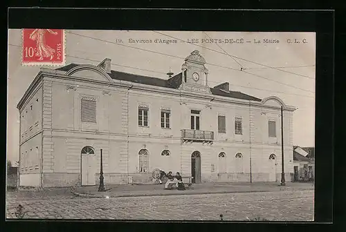 AK Les Ponts-de-Cé, La Mairie