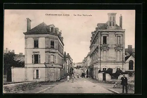 AK Challonnes-sur-Loire, La Rue Nationale