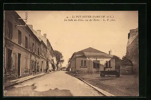 AK Puy-Notre-Dame, La Salle des Fétes, rue des Ecoles