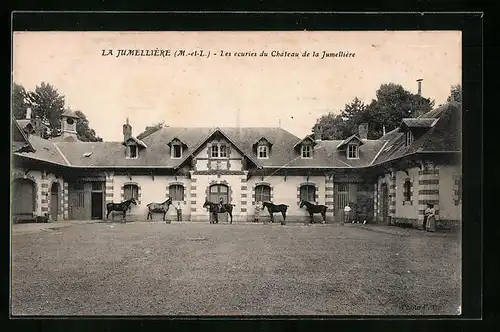 AK La Jumelliére, Les ecuries du Chateau de la Jumelliére