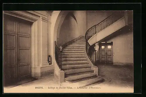 AK Angers, Collége de Jeunes Filles, L'Escalier d'Honneur