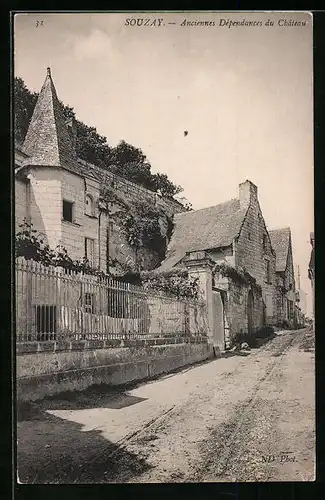 AK Souzay, Anciennes Dépendances du Chateau