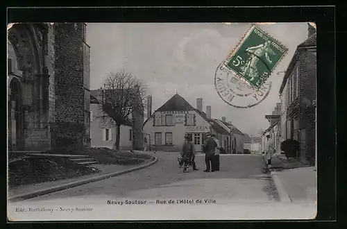 AK Neuvy-Sautour, Rue de l`Hotel de Ville