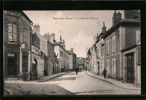 AK Pont-sur-Yonne, La Rue des Tuileries