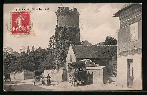 AK Juilly, La Tour