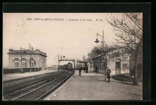 AK Issy-les-Moulineaux, Intérieur de la Gare