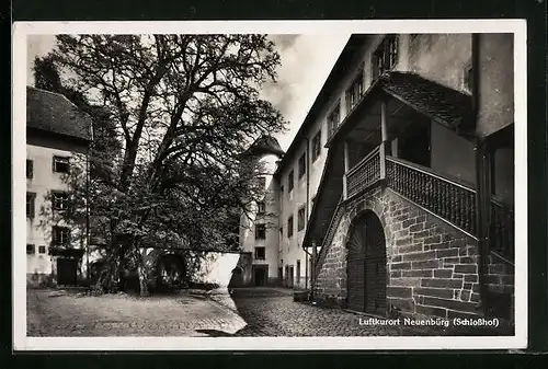 AK Neuenbürg, Blick zum Schlosshof