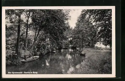AK Burg /Spreewald, Flusspartie mit Booten