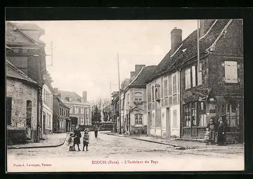 AK Écouis, L'Intérieur du Pays