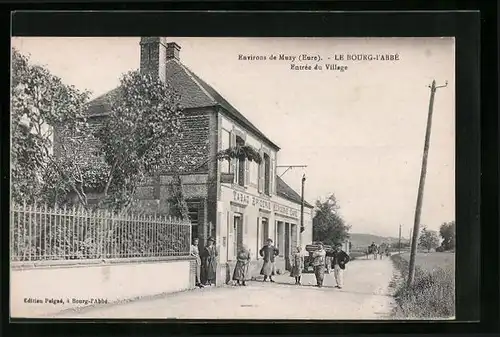 AK Le Bourg-l'Abbé, Entrée du Village