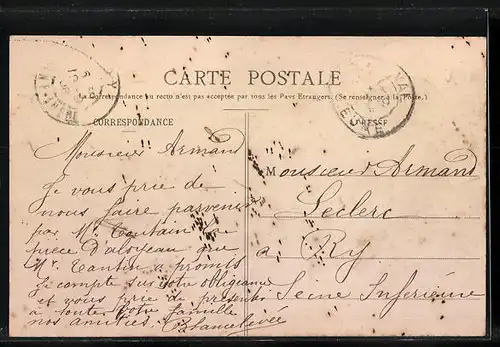 AK Charleval, La Grande-Rue, prés l'Eglise