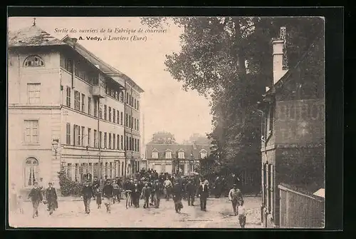 AK Louviers, Sortie des ouvriers de la Fabrique de Courroies, A. Vedy