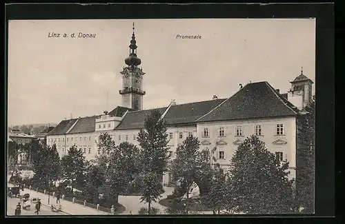 AK Linz a. d. Donau, Promenade mit Uhrenturm