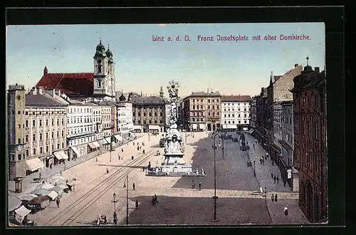 AK Linz a. d. Donau, Franz Josefsplatz mit alter Domkirche