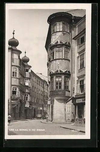 AK Linz a. D., Strasse in der Altstadt