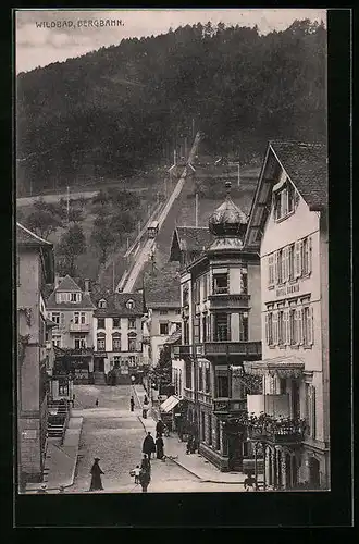 AK Wildbad, Strasse mit Blick auf die Bergbahn