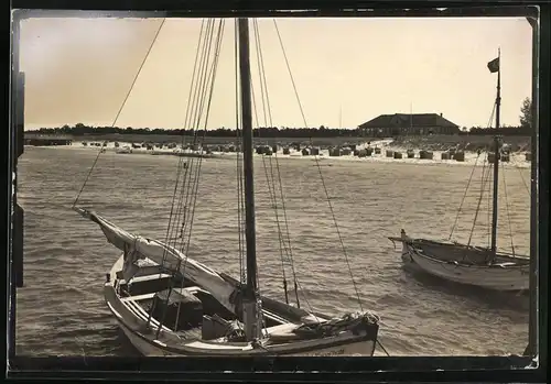 Fotografie unbekannter Fotograf, Ansicht Prerow / Darss, Blick von der Seebrücke