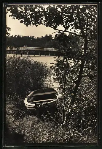 Fotografie unbekannter Fotograf, Ansicht Prerow / Darss, Brücke über den Strom