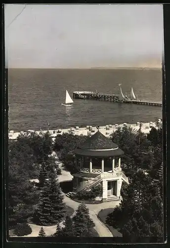 Fotografie unbekannter Fotograf, Ansicht Timmendorfer Strand, Pavillon & Seebrücke