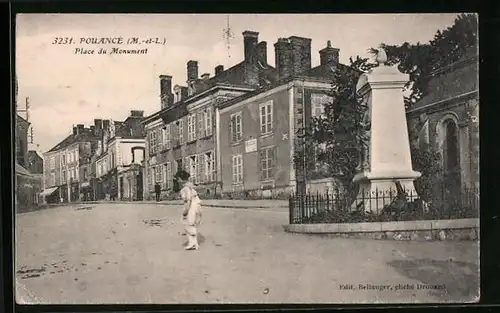 AK Pouancé, Place du Monument