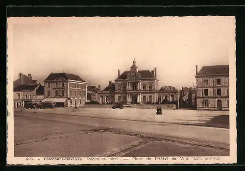 AK Chalonnes-sur-Loire, Place de l`Hôtel de Ville
