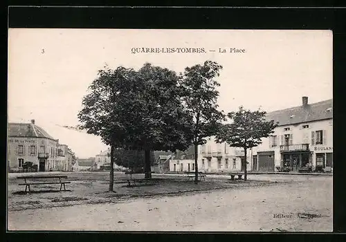AK Quarre-les-Tombes, La Place