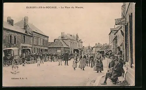 AK Égriselles-le-Bocage, La Place du Marché