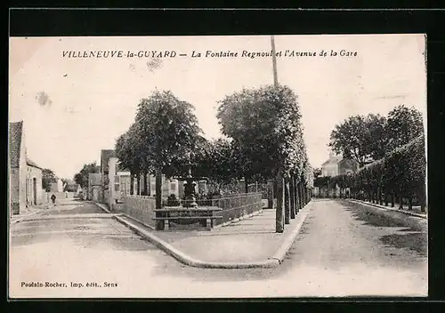 AK Villeneuve-la-Guyard, La Fontaine Regnoul l'Avenure de lo Gare