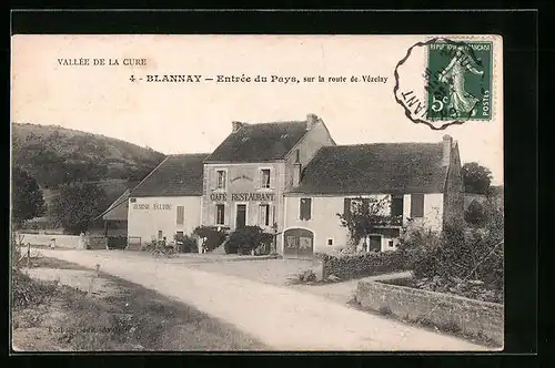 AK Blannay, Entrée du Pays, sur la route de Vézelay