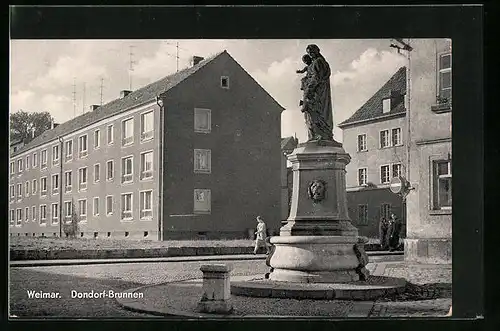 AK Weimar, Dondorf-Brunnen mit Heiligenfigur