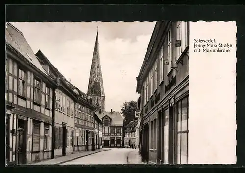 AK Salzwedel, Jenny-Marx-Strasse mit Marienkirche