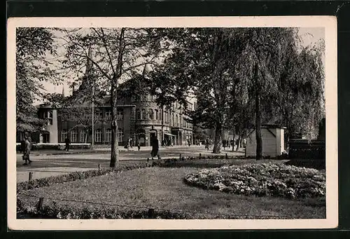 AK Bitterfeld, Blick auf Hotel Döring (HO-Café)