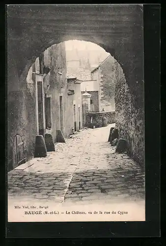 AK Baugé, Le Chateau, vu de la rue du Cygne