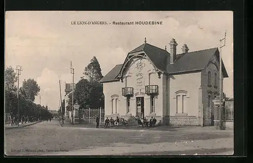 AK Le Lion-d`Angers, Restaurant Houdebine