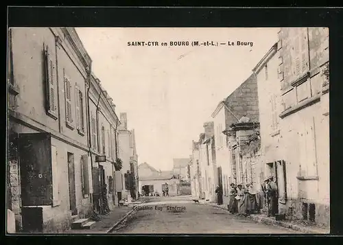 AK Saint-Cyr-en-Bourg, Le Bourg