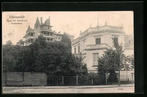 AK Eberswalde, Strassenpartie mit Sanatorium Drachenkopf