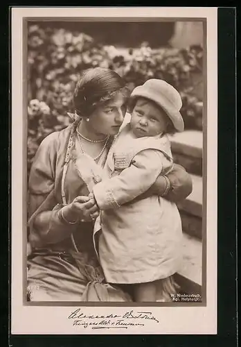 AK Prinzessin Alexandra Victoria mit Kind