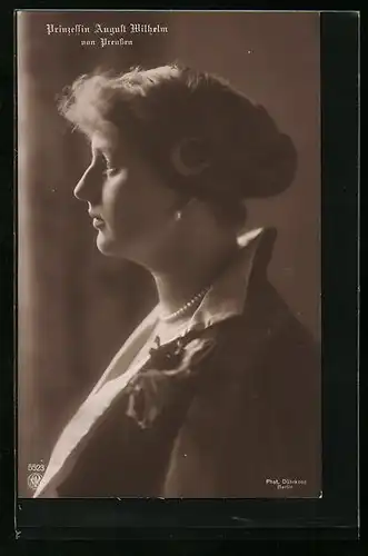 AK Prinzessin August Wilhelm von Preussen im Profil mit hochgesteckten Haaren