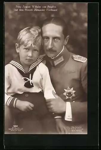 AK Prinz August Wilhelm von Preussen mit dem Prinzen Alexander Ferdinand
