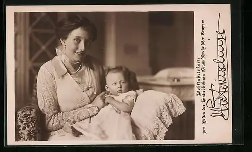 AK Victoria Louise Herzogin von Braunschweig mit ihrem Kind