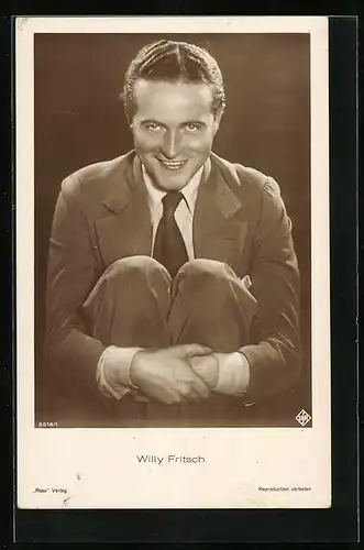 AK Schauspieler Willy Fritsch charmant lächelnd im Anzug