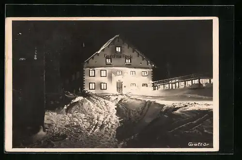 AK Galtür, Gasthof zum Rössle, Ansicht bei Nacht im Schnee