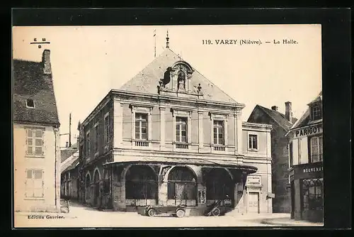 AK Varzy, La Halle