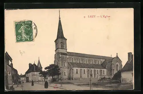 AK Luzy, L`Eglise