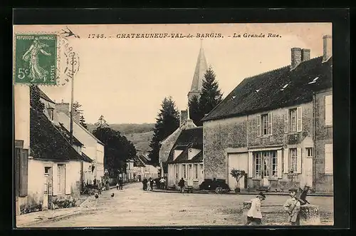 AK Chateauneuf-Val-de-Bargis, La Grande Rue