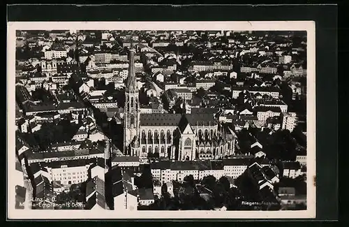 AK Linz a. D., Luftaufnahme vom Maria Empfängnis Dom