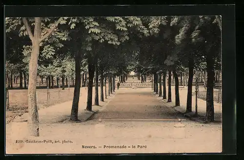 AK Nevers, Promenade, le Parc