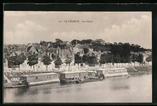 AK La Charité, les Quais